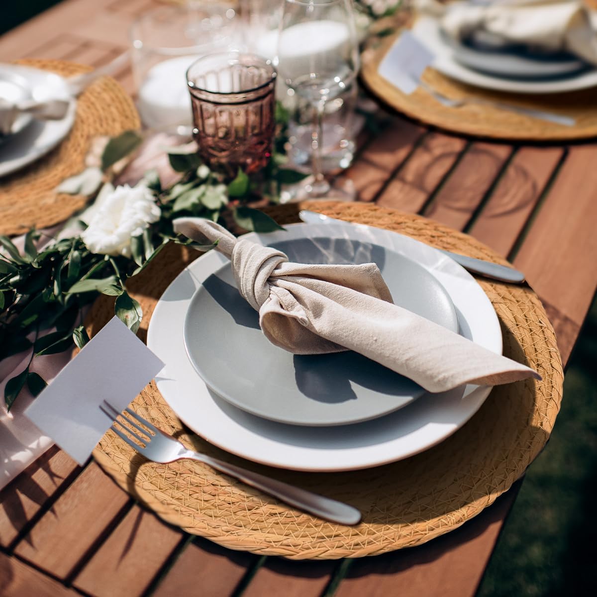 BAVIFY 13" Round Woven Placemats Set of 10, Plate Chargers for Dining Table