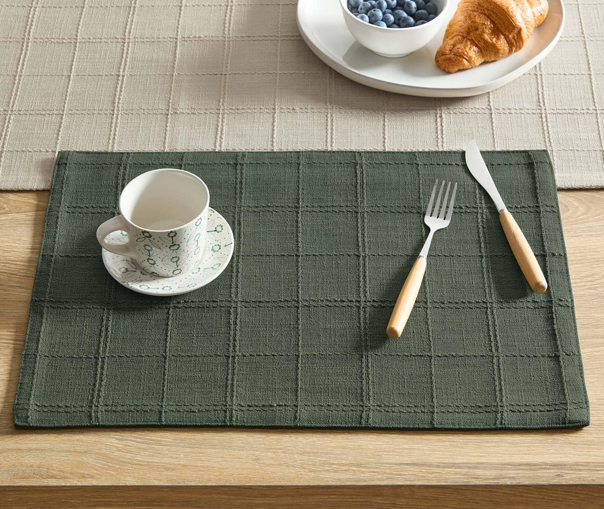 ZeeMart Linen Checked Farmhouse Placemats Set of 6, Olive 13x19in