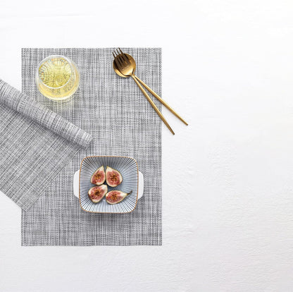 LEXMORE Placemats Set of 4 Vinyl/Plastic Woven Place Mats for Kitchen Table Indoor/Outdoor Washable Placemat Wipeable Dining Table Mats(Gray)