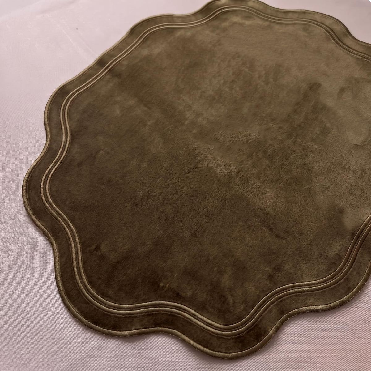Breling 6 Pcs Cotton Placemats Cotton, Scalloped Edge Sage Green